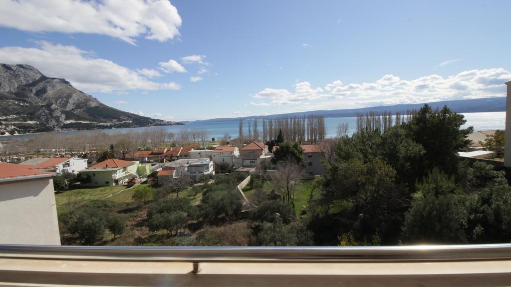Apartments Ivka Omiš Exteriér fotografie