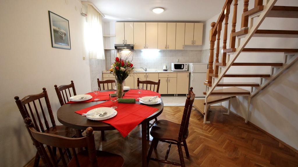 Apartments Ivka Omiš Exteriér fotografie